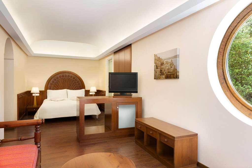 Ramada Loutraki Poseidon Resort Room photo
