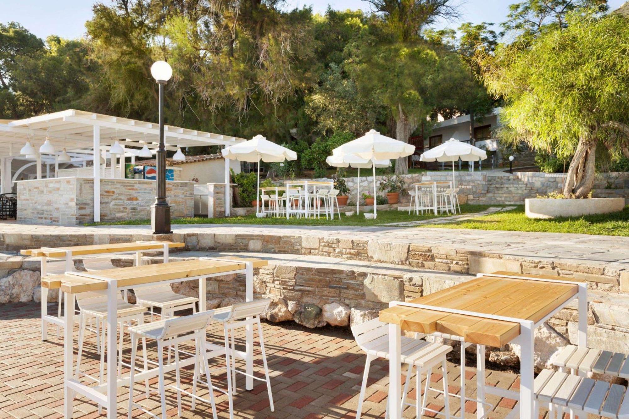 Ramada Loutraki Poseidon Resort Exterior photo